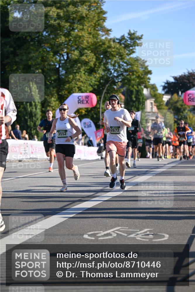 07.09.2025 - BARMER Alsterlauf Dr. Thomas Lammeyer http://msf.ph/oto/8710446 07.09.2025 09:36:33 Laufen 3552, 2672 meine-sportfotos.de