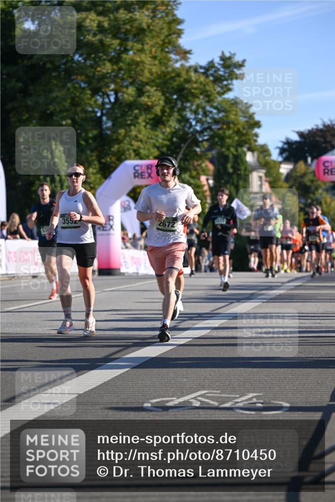07.09.2025 - BARMER Alsterlauf Dr. Thomas Lammeyer http://msf.ph/oto/8710450 07.09.2025 09:36:33 Laufen 3552, 2672 meine-sportfotos.de