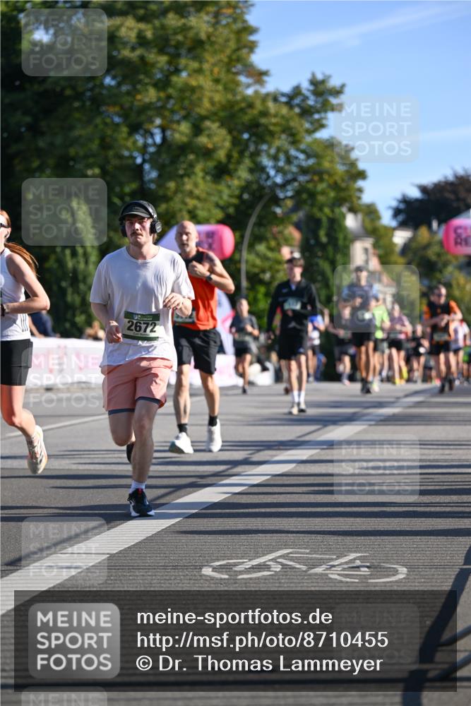 07.09.2025 - BARMER Alsterlauf Dr. Thomas Lammeyer http://msf.ph/oto/8710455 07.09.2025 09:36:34 Laufen 2672 meine-sportfotos.de