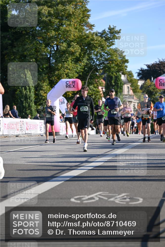 07.09.2025 - BARMER Alsterlauf Dr. Thomas Lammeyer http://msf.ph/oto/8710469 07.09.2025 09:36:36 Laufen 4712, 2517, 4, 3082, 49, 54 meine-sportfotos.de