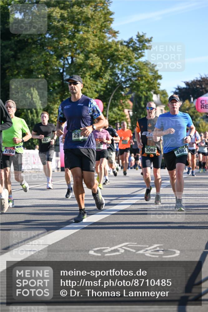 07.09.2025 - BARMER Alsterlauf Dr. Thomas Lammeyer http://msf.ph/oto/8710485 07.09.2025 09:36:40 Laufen 2108, 4843, 291, 2303, 3082, 4987 meine-sportfotos.de