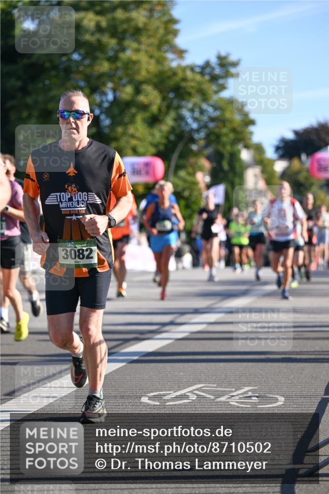 07.09.2025 - BARMER Alsterlauf Dr. Thomas Lammeyer http://msf.ph/oto/8710502 07.09.2025 09:36:43 Laufen 10, 36, 3082 meine-sportfotos.de