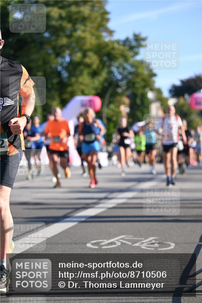 07.09.2025 - BARMER Alsterlauf Dr. Thomas Lammeyer http://msf.ph/oto/8710506 07.09.2025 09:36:44 Laufen 2 meine-sportfotos.de