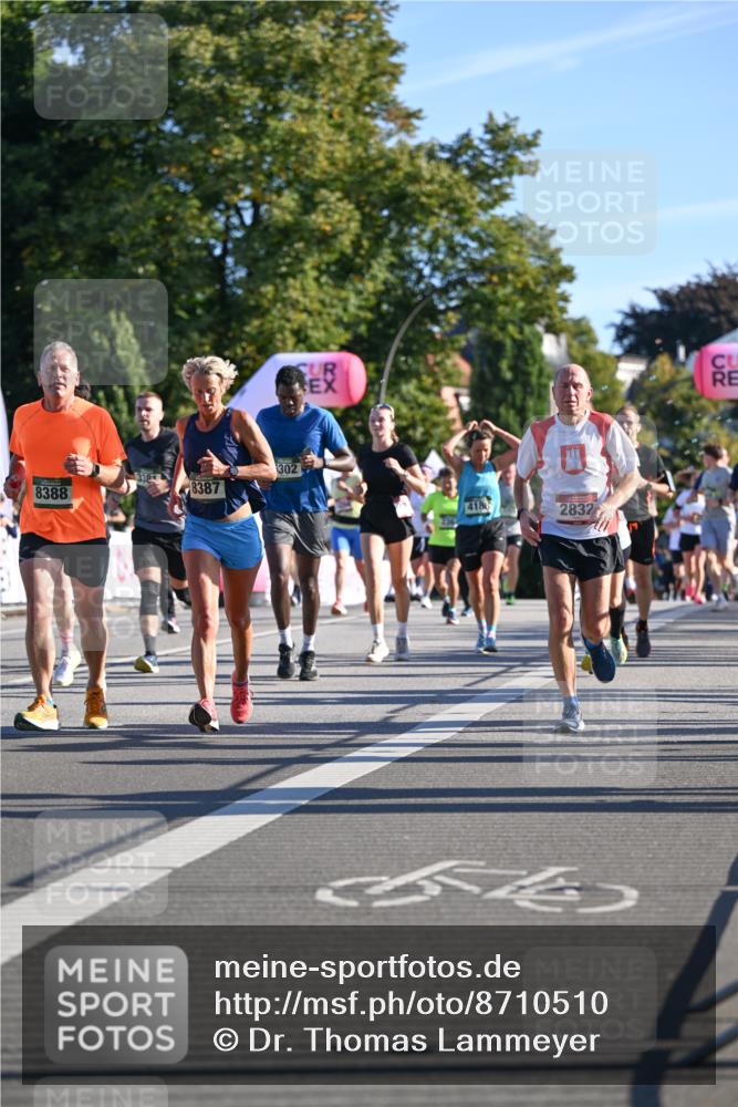 07.09.2025 - BARMER Alsterlauf Dr. Thomas Lammeyer http://msf.ph/oto/8710510 07.09.2025 09:36:45 Laufen 8388, 8387, 302, 4186, 2832 meine-sportfotos.de