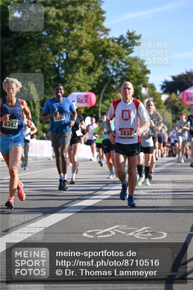 07.09.2025 - BARMER Alsterlauf Dr. Thomas Lammeyer http://msf.ph/oto/8710516 07.09.2025 09:36:46 Laufen 8387, 5302, 2832 meine-sportfotos.de
