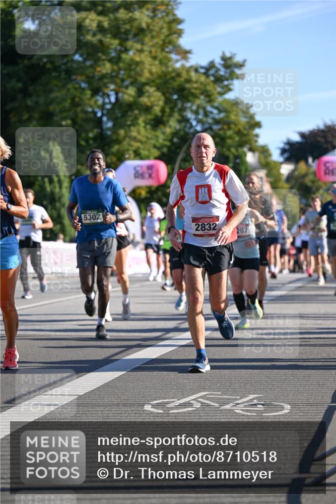 07.09.2025 - BARMER Alsterlauf Dr. Thomas Lammeyer http://msf.ph/oto/8710518 07.09.2025 09:36:46 Laufen 5302, 2832, 207 meine-sportfotos.de