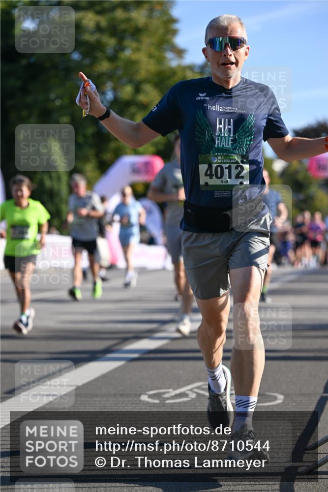 07.09.2025 - BARMER Alsterlauf Dr. Thomas Lammeyer http://msf.ph/oto/8710544 07.09.2025 09:36:50 Laufen 36, 4012 meine-sportfotos.de