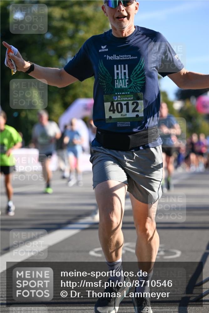 07.09.2025 - BARMER Alsterlauf Dr. Thomas Lammeyer http://msf.ph/oto/8710546 07.09.2025 09:36:51 Laufen 24, 36, 4012 meine-sportfotos.de