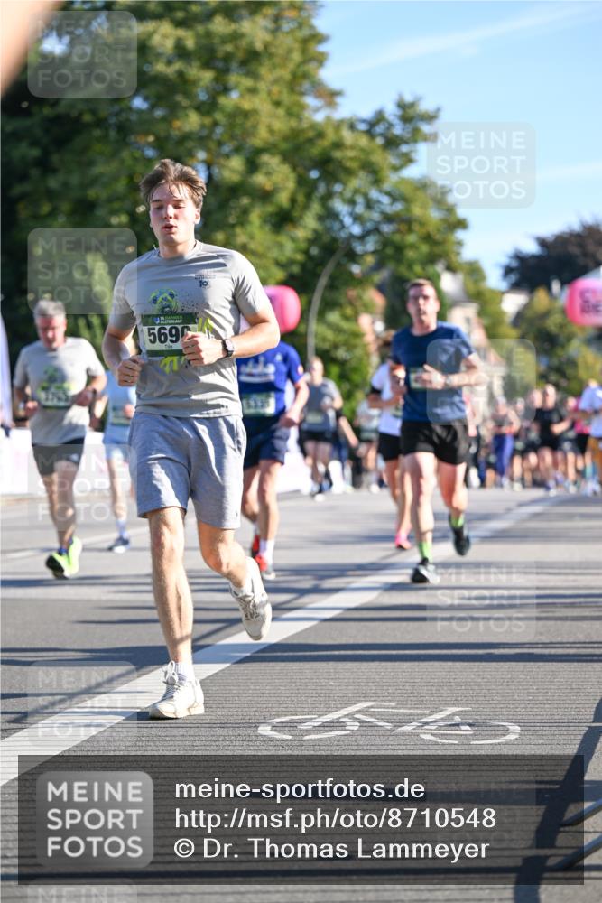 07.09.2025 - BARMER Alsterlauf Dr. Thomas Lammeyer http://msf.ph/oto/8710548 07.09.2025 09:36:52 Laufen 5690, 10 meine-sportfotos.de