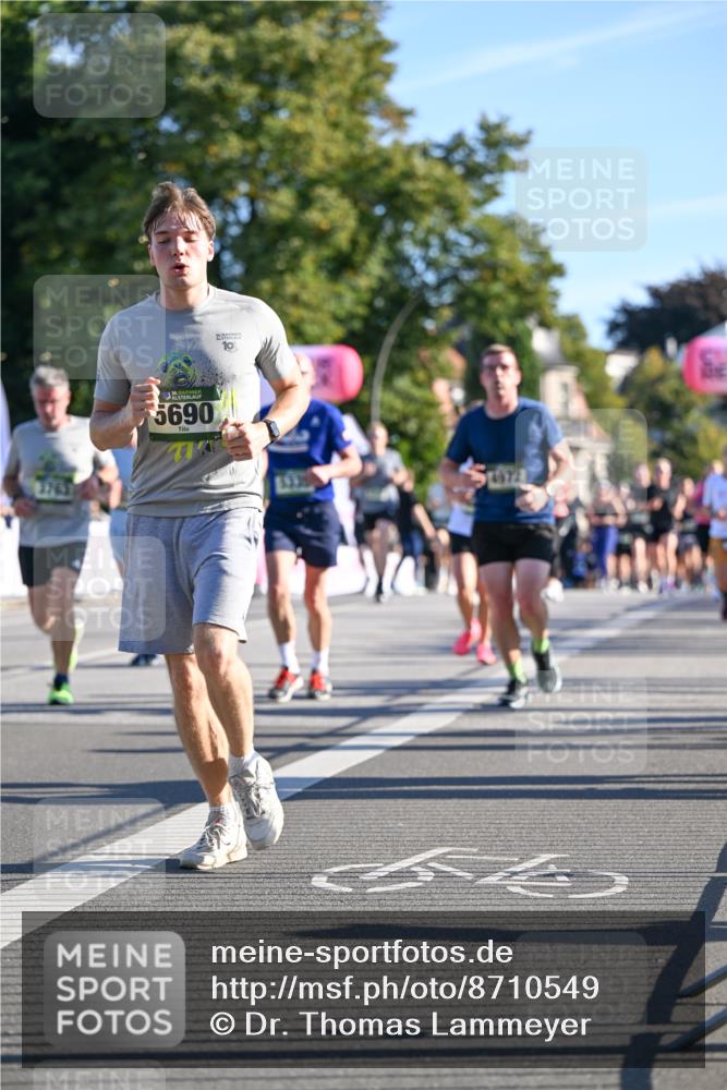 07.09.2025 - BARMER Alsterlauf Dr. Thomas Lammeyer http://msf.ph/oto/8710549 07.09.2025 09:36:52 Laufen 3763, 5690, 10 meine-sportfotos.de