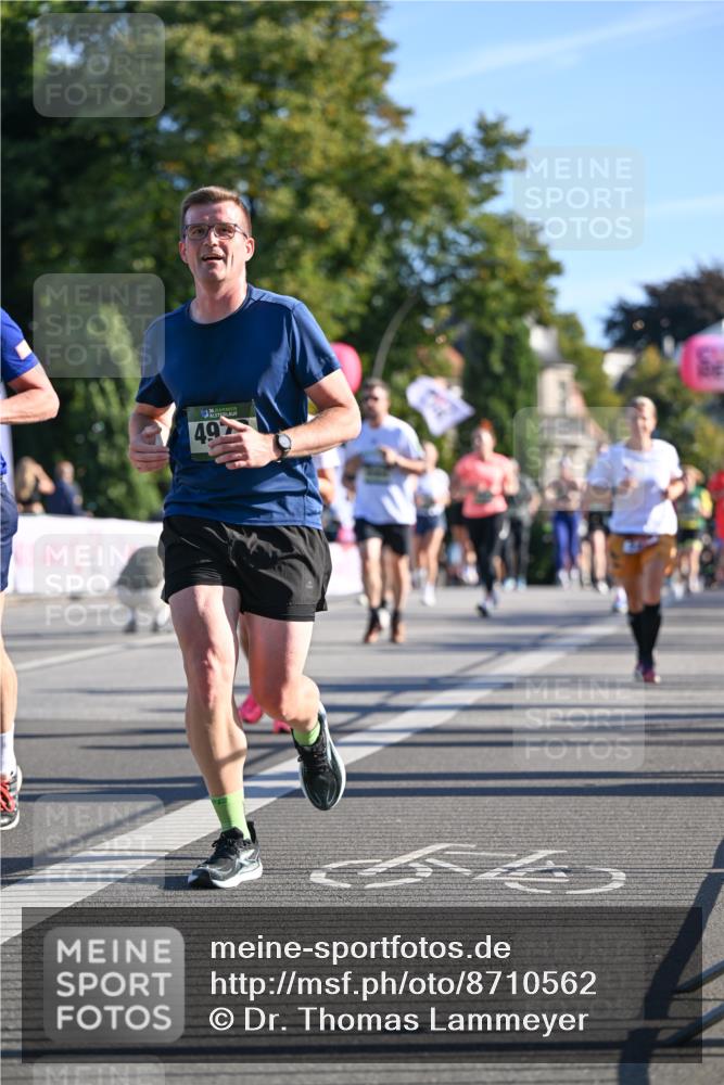 07.09.2025 - BARMER Alsterlauf Dr. Thomas Lammeyer http://msf.ph/oto/8710562 07.09.2025 09:36:54 Laufen 497 meine-sportfotos.de