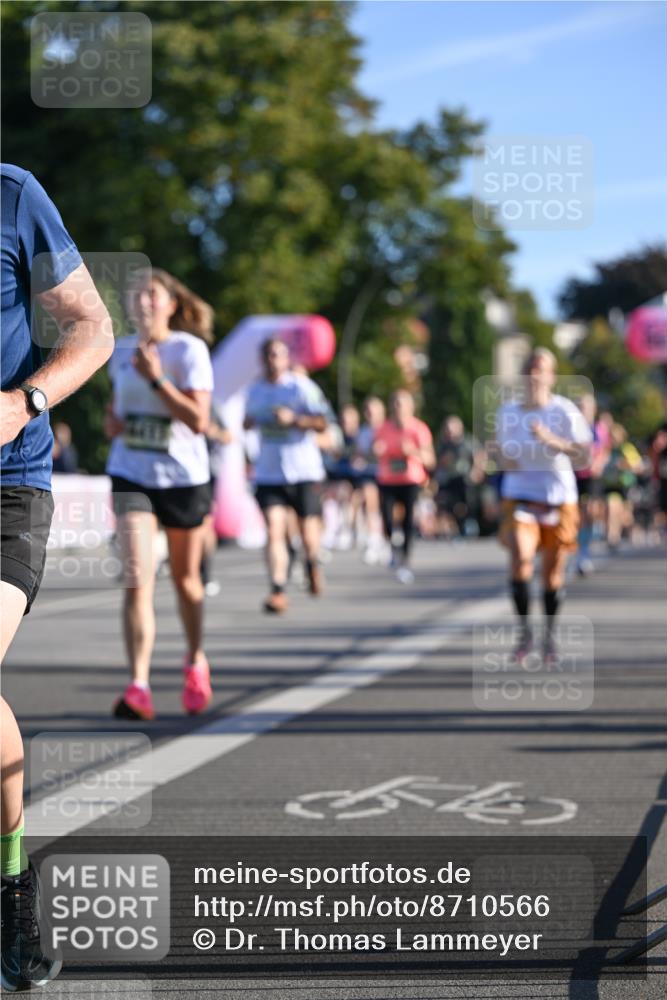 07.09.2025 - BARMER Alsterlauf Dr. Thomas Lammeyer http://msf.ph/oto/8710566 07.09.2025 09:36:55 Laufen  meine-sportfotos.de
