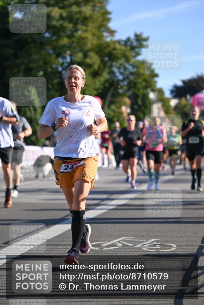 07.09.2025 - BARMER Alsterlauf Dr. Thomas Lammeyer http://msf.ph/oto/8710579 07.09.2025 09:36:57 Laufen 24, 8 meine-sportfotos.de