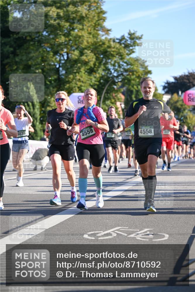 07.09.2025 - BARMER Alsterlauf Dr. Thomas Lammeyer http://msf.ph/oto/8710592 07.09.2025 09:36:59 Laufen 4038, 4559, 4558 meine-sportfotos.de