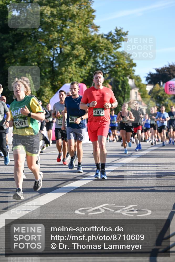 07.09.2025 - BARMER Alsterlauf Dr. Thomas Lammeyer http://msf.ph/oto/8710609 07.09.2025 09:37:02 Laufen 6261, 32, 28, 4873 meine-sportfotos.de