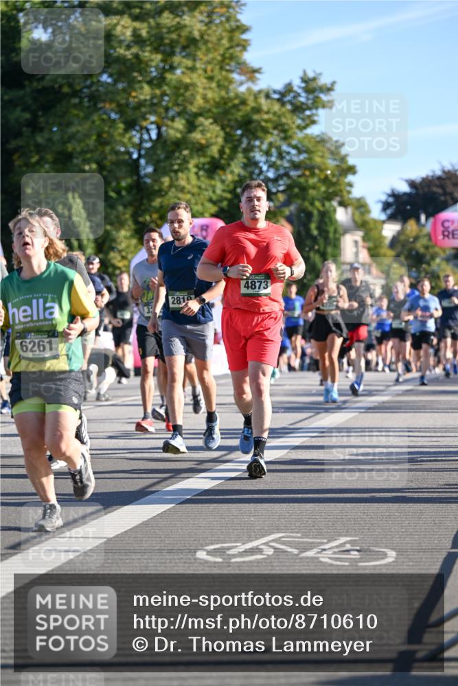 07.09.2025 - BARMER Alsterlauf Dr. Thomas Lammeyer http://msf.ph/oto/8710610 07.09.2025 09:37:02 Laufen 6261, 32, 2810, 4873 meine-sportfotos.de