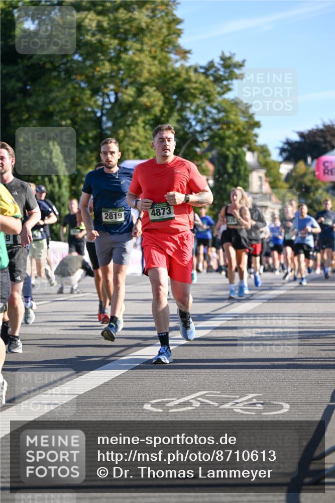 07.09.2025 - BARMER Alsterlauf Dr. Thomas Lammeyer http://msf.ph/oto/8710613 07.09.2025 09:37:03 Laufen 2819, 4873 meine-sportfotos.de