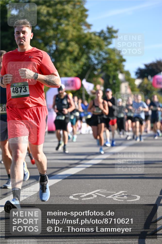 07.09.2025 - BARMER Alsterlauf Dr. Thomas Lammeyer http://msf.ph/oto/8710621 07.09.2025 09:37:04 Laufen 28, 36, 4873 meine-sportfotos.de