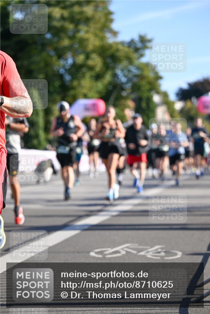 07.09.2025 - BARMER Alsterlauf Dr. Thomas Lammeyer http://msf.ph/oto/8710625 07.09.2025 09:37:05 Laufen  meine-sportfotos.de