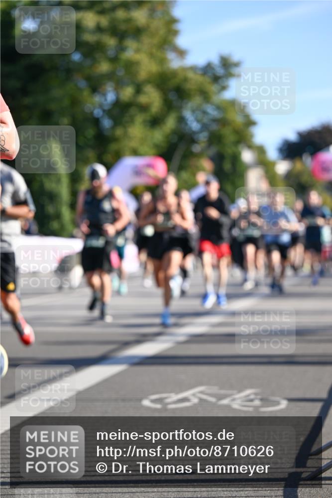 07.09.2025 - BARMER Alsterlauf Dr. Thomas Lammeyer http://msf.ph/oto/8710626 07.09.2025 09:37:05 Laufen  meine-sportfotos.de