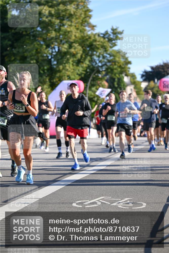 07.09.2025 - BARMER Alsterlauf Dr. Thomas Lammeyer http://msf.ph/oto/8710637 07.09.2025 09:37:07 Laufen 06, 4225 meine-sportfotos.de