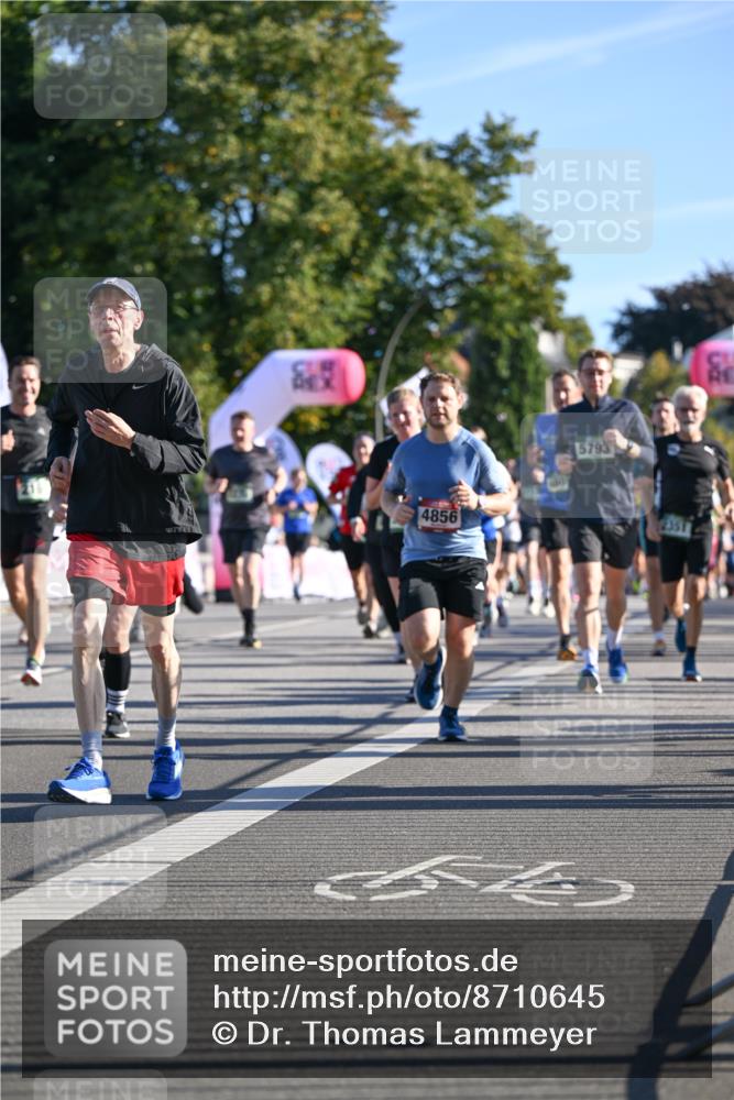 07.09.2025 - BARMER Alsterlauf Dr. Thomas Lammeyer http://msf.ph/oto/8710645 07.09.2025 09:37:08 Laufen 4856, 5793, 2351 meine-sportfotos.de