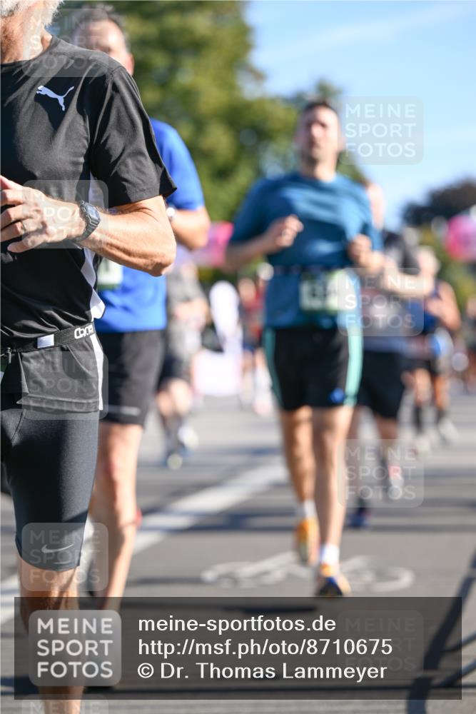 07.09.2025 - BARMER Alsterlauf Dr. Thomas Lammeyer http://msf.ph/oto/8710675 07.09.2025 09:37:12 Laufen  meine-sportfotos.de