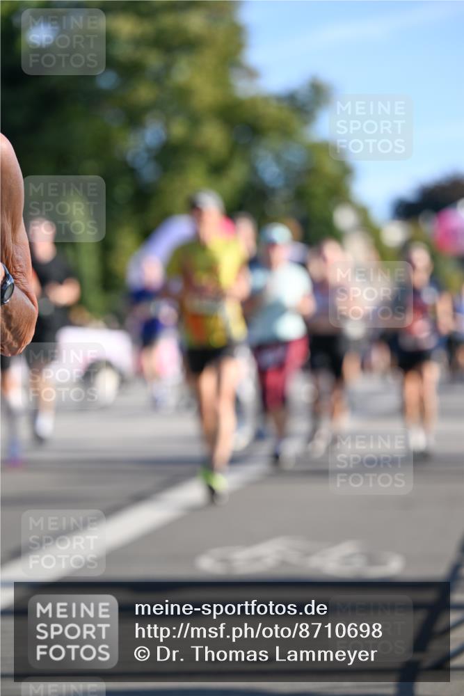 07.09.2025 - BARMER Alsterlauf Dr. Thomas Lammeyer http://msf.ph/oto/8710698 07.09.2025 09:37:17 Laufen  meine-sportfotos.de