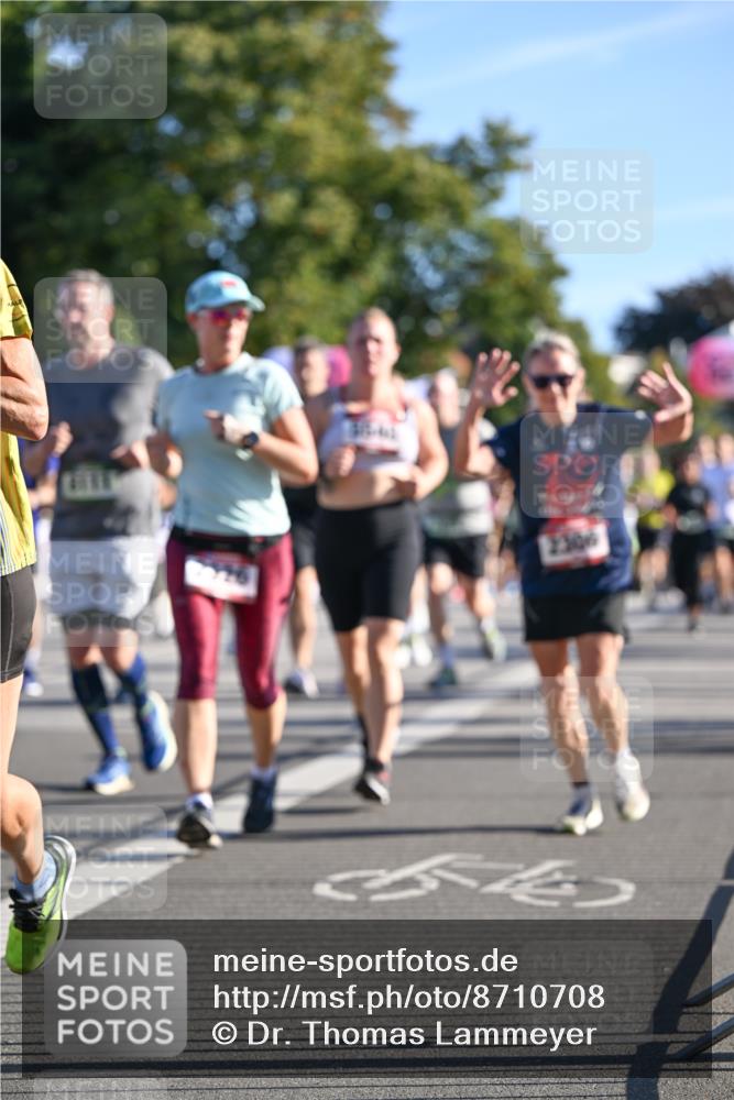 07.09.2025 - BARMER Alsterlauf Dr. Thomas Lammeyer http://msf.ph/oto/8710708 07.09.2025 09:37:18 Laufen 2306 meine-sportfotos.de