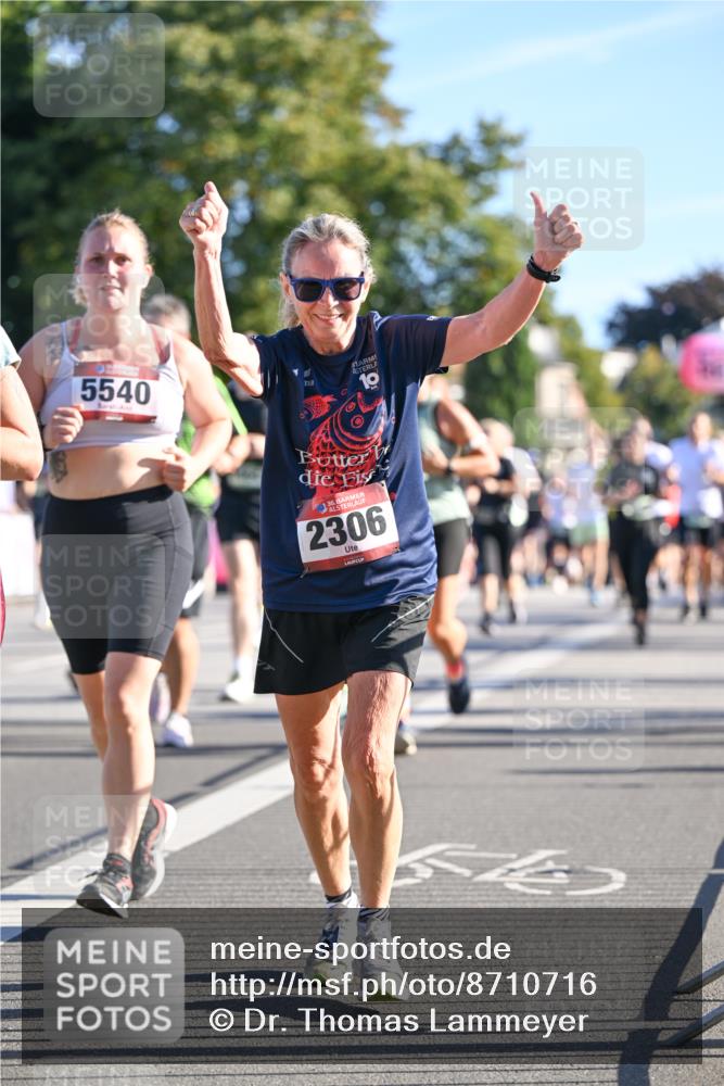 07.09.2025 - BARMER Alsterlauf Dr. Thomas Lammeyer http://msf.ph/oto/8710716 07.09.2025 09:37:20 Laufen 5540, 31, 36, 2306 meine-sportfotos.de