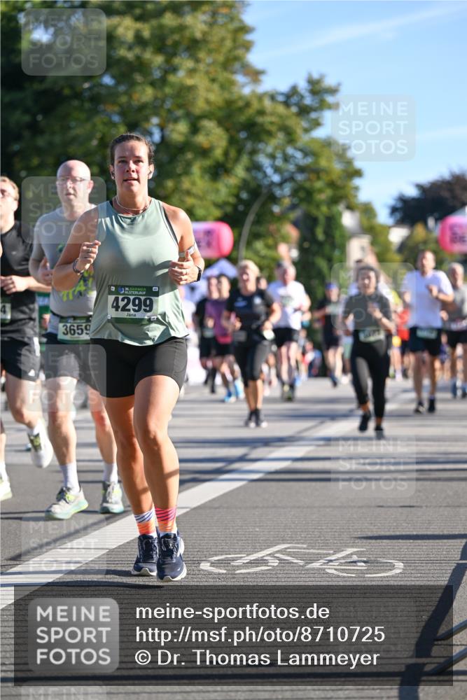 07.09.2025 - BARMER Alsterlauf Dr. Thomas Lammeyer http://msf.ph/oto/8710725 07.09.2025 09:37:21 Laufen 36, 3659, 4299 meine-sportfotos.de