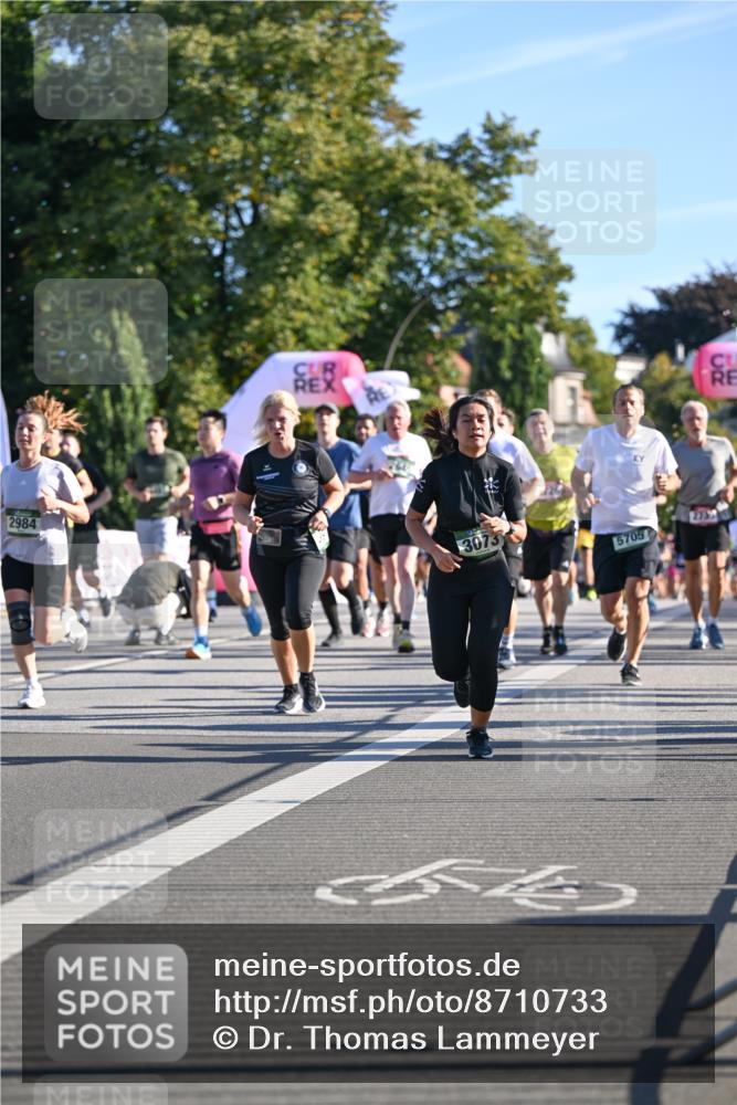 07.09.2025 - BARMER Alsterlauf Dr. Thomas Lammeyer http://msf.ph/oto/8710733 07.09.2025 09:37:23 Laufen 2984, 3073, 5705 meine-sportfotos.de