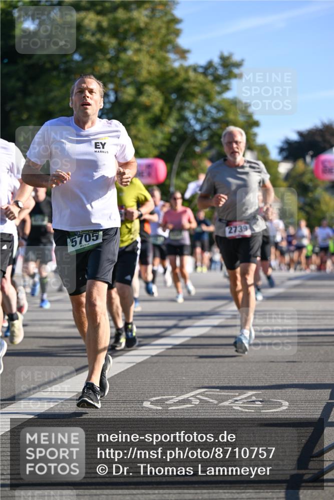 07.09.2025 - BARMER Alsterlauf Dr. Thomas Lammeyer http://msf.ph/oto/8710757 07.09.2025 09:37:26 Laufen 5705, 2739 meine-sportfotos.de