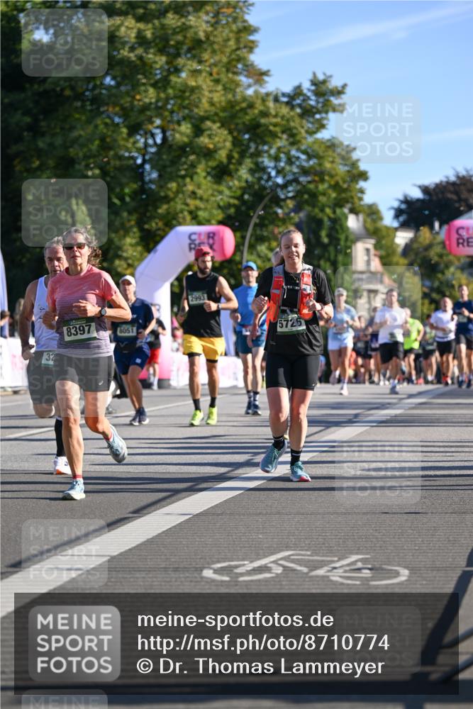 07.09.2025 - BARMER Alsterlauf Dr. Thomas Lammeyer http://msf.ph/oto/8710774 07.09.2025 09:37:29 Laufen 32, 8397, 8051, 2993, 5726, 54 meine-sportfotos.de