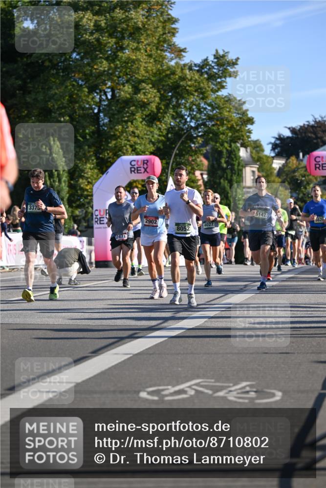 07.09.2025 - BARMER Alsterlauf Dr. Thomas Lammeyer http://msf.ph/oto/8710802 07.09.2025 09:37:33 Laufen 3375, 2471, 2902, 8052, 4027, 5147, 5620, 554 meine-sportfotos.de