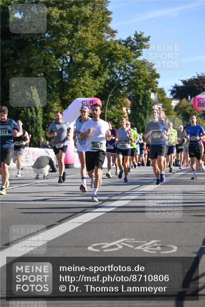 07.09.2025 - BARMER Alsterlauf Dr. Thomas Lammeyer http://msf.ph/oto/8710806 07.09.2025 09:37:34 Laufen 375, 2471, 8052, 227, 4027, 5147, 56 meine-sportfotos.de