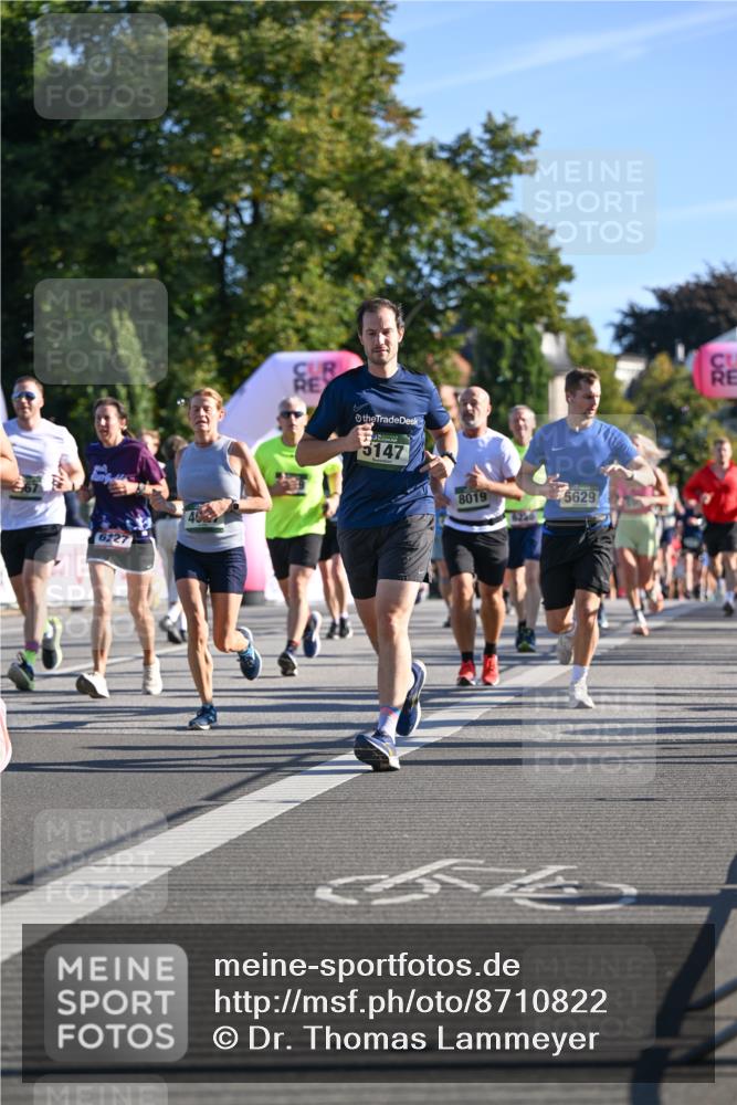 07.09.2025 - BARMER Alsterlauf Dr. Thomas Lammeyer http://msf.ph/oto/8710822 07.09.2025 09:37:36 Laufen 6227, 5147, 8019, 5629 meine-sportfotos.de