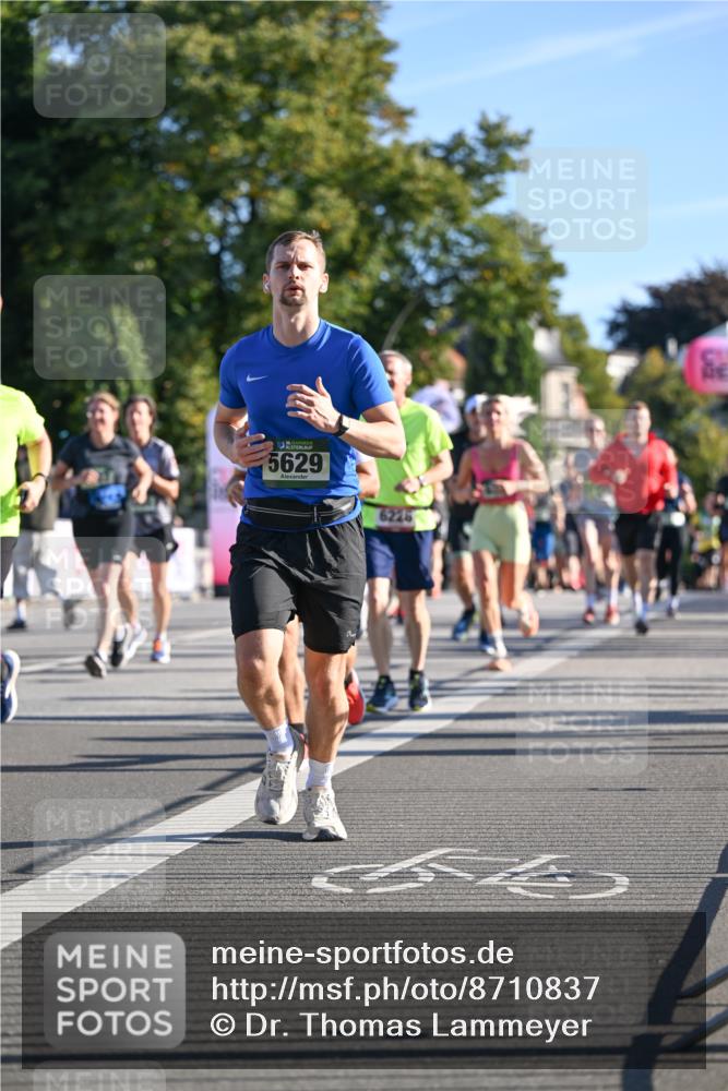 07.09.2025 - BARMER Alsterlauf Dr. Thomas Lammeyer http://msf.ph/oto/8710837 07.09.2025 09:37:39 Laufen 5629, 6226 meine-sportfotos.de