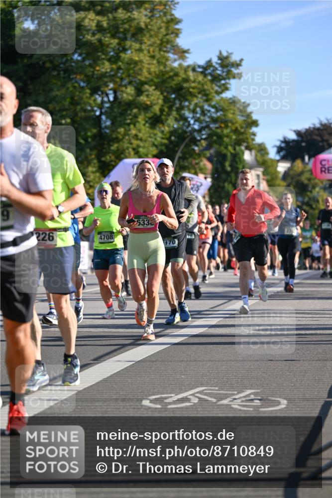 07.09.2025 - BARMER Alsterlauf Dr. Thomas Lammeyer http://msf.ph/oto/8710849 07.09.2025 09:37:41 Laufen 226, 4708, 533, 170 meine-sportfotos.de