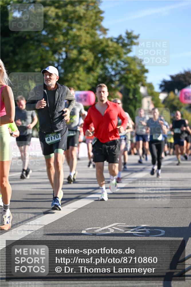 07.09.2025 - BARMER Alsterlauf Dr. Thomas Lammeyer http://msf.ph/oto/8710860 07.09.2025 09:37:42 Laufen 4170 meine-sportfotos.de