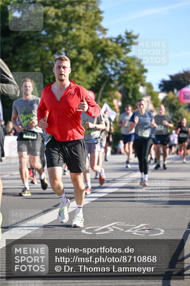 07.09.2025 - BARMER Alsterlauf Dr. Thomas Lammeyer http://msf.ph/oto/8710868 07.09.2025 09:37:44 Laufen 4278 meine-sportfotos.de