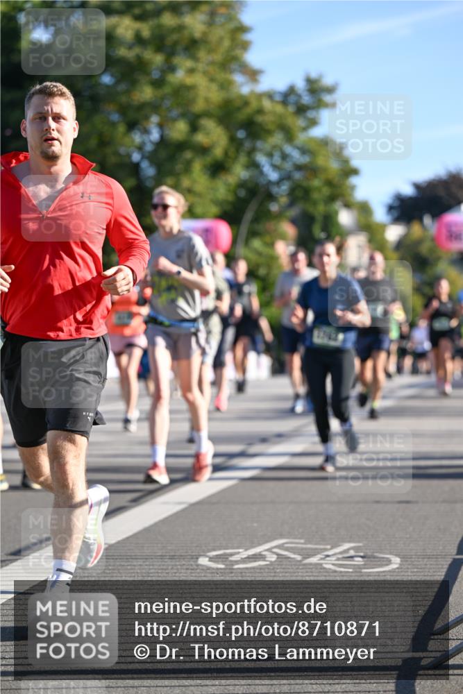 07.09.2025 - BARMER Alsterlauf Dr. Thomas Lammeyer http://msf.ph/oto/8710871 07.09.2025 09:37:44 Laufen  meine-sportfotos.de