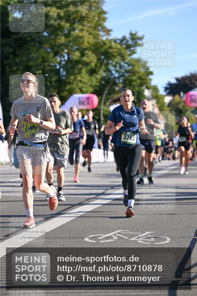 07.09.2025 - BARMER Alsterlauf Dr. Thomas Lammeyer http://msf.ph/oto/8710878 07.09.2025 09:37:45 Laufen 10, 3762 meine-sportfotos.de