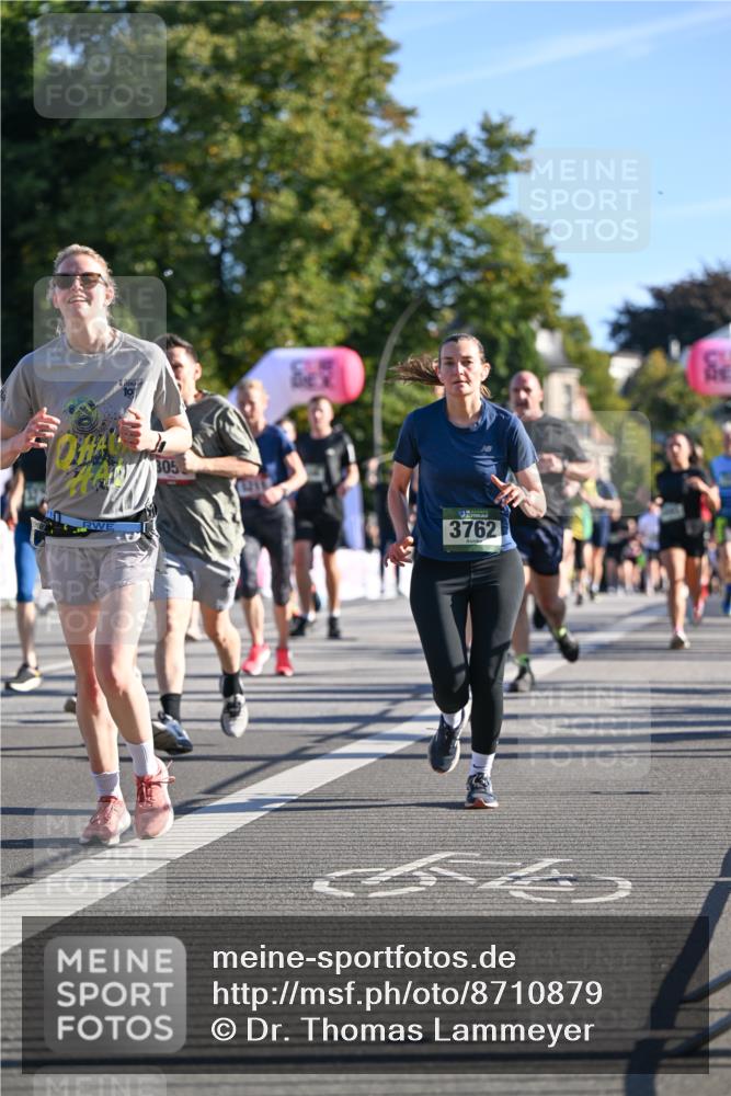 07.09.2025 - BARMER Alsterlauf Dr. Thomas Lammeyer http://msf.ph/oto/8710879 07.09.2025 09:37:45 Laufen 3762 meine-sportfotos.de