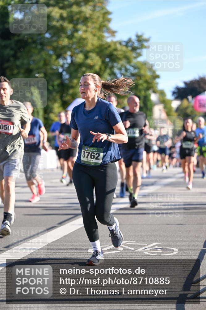 07.09.2025 - BARMER Alsterlauf Dr. Thomas Lammeyer http://msf.ph/oto/8710885 07.09.2025 09:37:46 Laufen 050, 136, 3762 meine-sportfotos.de