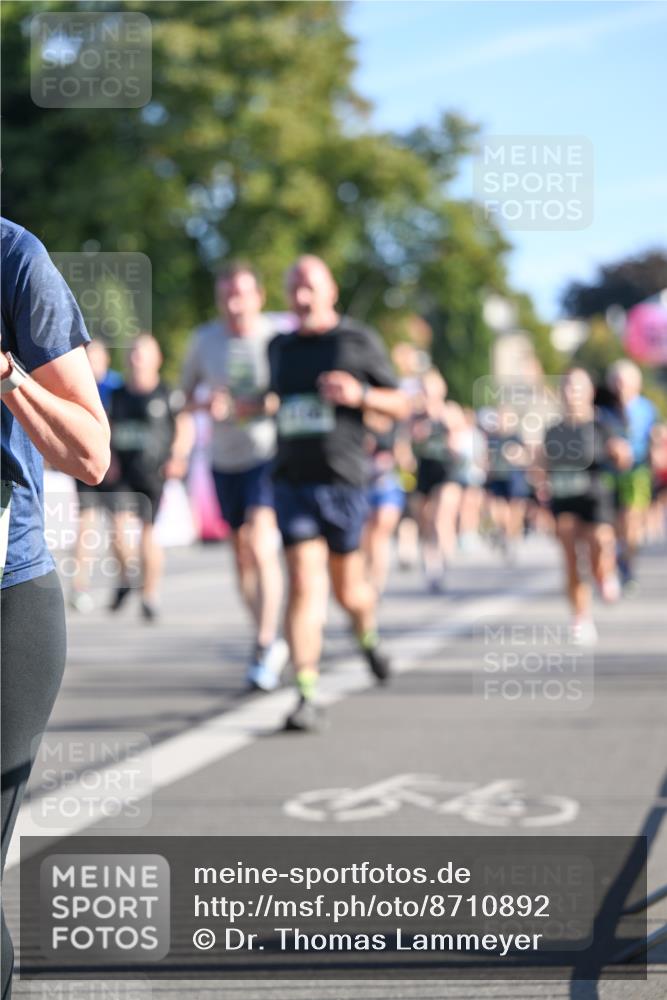 07.09.2025 - BARMER Alsterlauf Dr. Thomas Lammeyer http://msf.ph/oto/8710892 07.09.2025 09:37:47 Laufen  meine-sportfotos.de