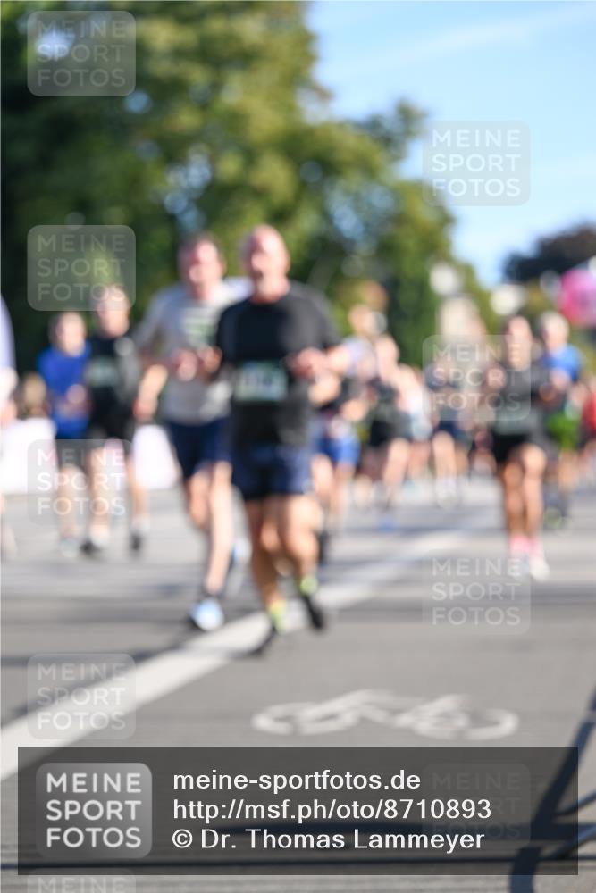 07.09.2025 - BARMER Alsterlauf Dr. Thomas Lammeyer http://msf.ph/oto/8710893 07.09.2025 09:37:47 Laufen  meine-sportfotos.de