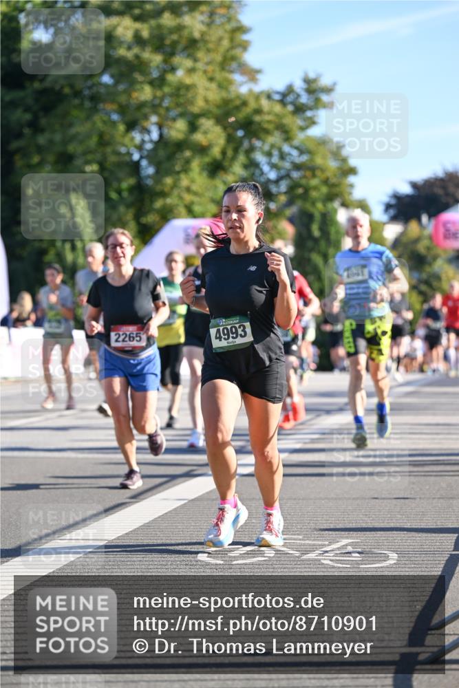 07.09.2025 - BARMER Alsterlauf Dr. Thomas Lammeyer http://msf.ph/oto/8710901 07.09.2025 09:37:50 Laufen 2265, 4993 meine-sportfotos.de