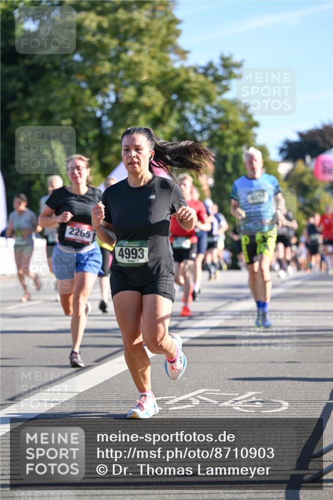 07.09.2025 - BARMER Alsterlauf Dr. Thomas Lammeyer http://msf.ph/oto/8710903 07.09.2025 09:37:50 Laufen 2265, 136, 4993 meine-sportfotos.de
