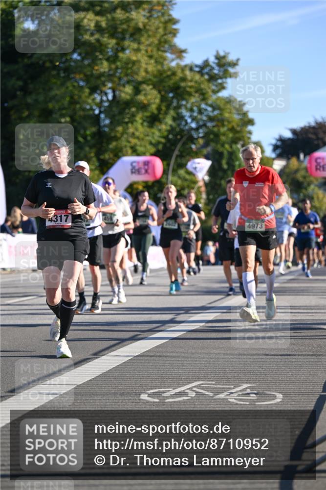 07.09.2025 - BARMER Alsterlauf Dr. Thomas Lammeyer http://msf.ph/oto/8710952 07.09.2025 09:37:58 Laufen 4317, 4973, 4 meine-sportfotos.de